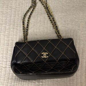 Vintage Chanel classic flap Black Quilted Chain Shoulder Bag